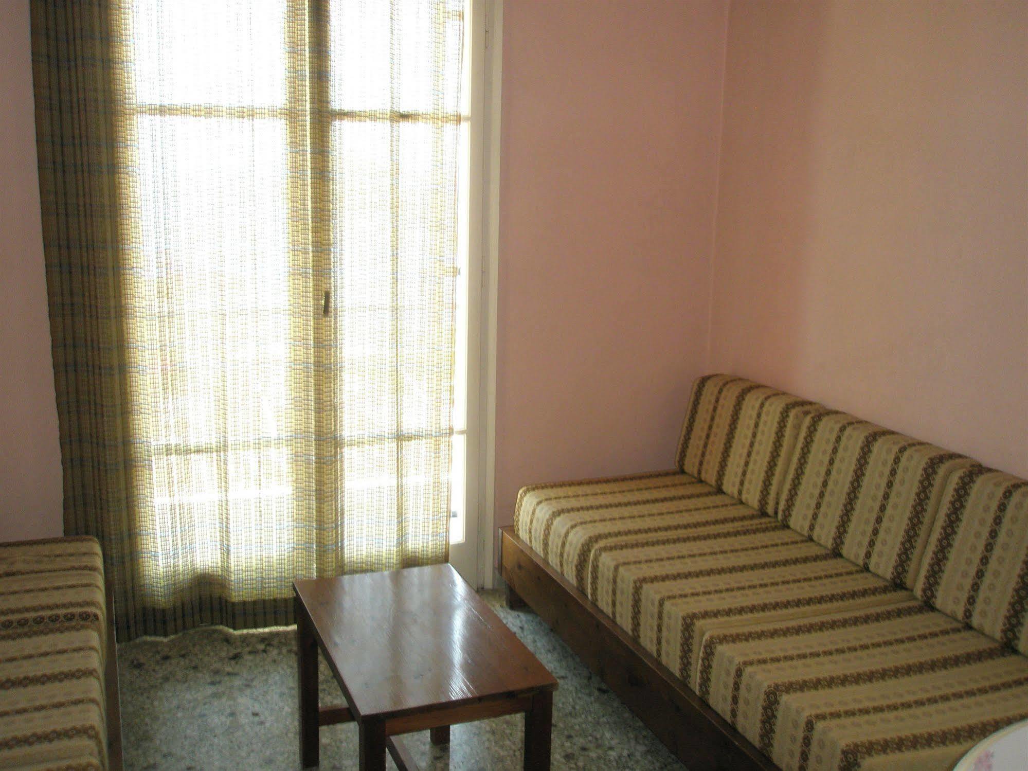 Faliraki Apartments بينيتسيس المظهر الخارجي الصورة